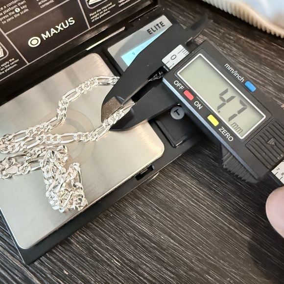 Solid Sterling Silver Figaro. 22 inch, 4.7MM - Picture 4 of 6